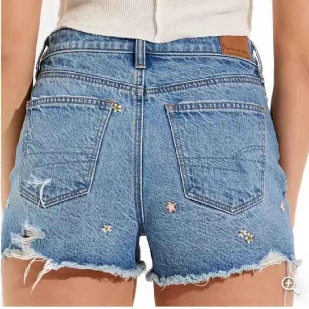 American Eagle High Rise Floral Embroidered Distressed Denim Mom Shorts
